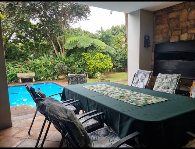 6 BEDROOM HOUSE FOR SALE IN MEER EN SEE
